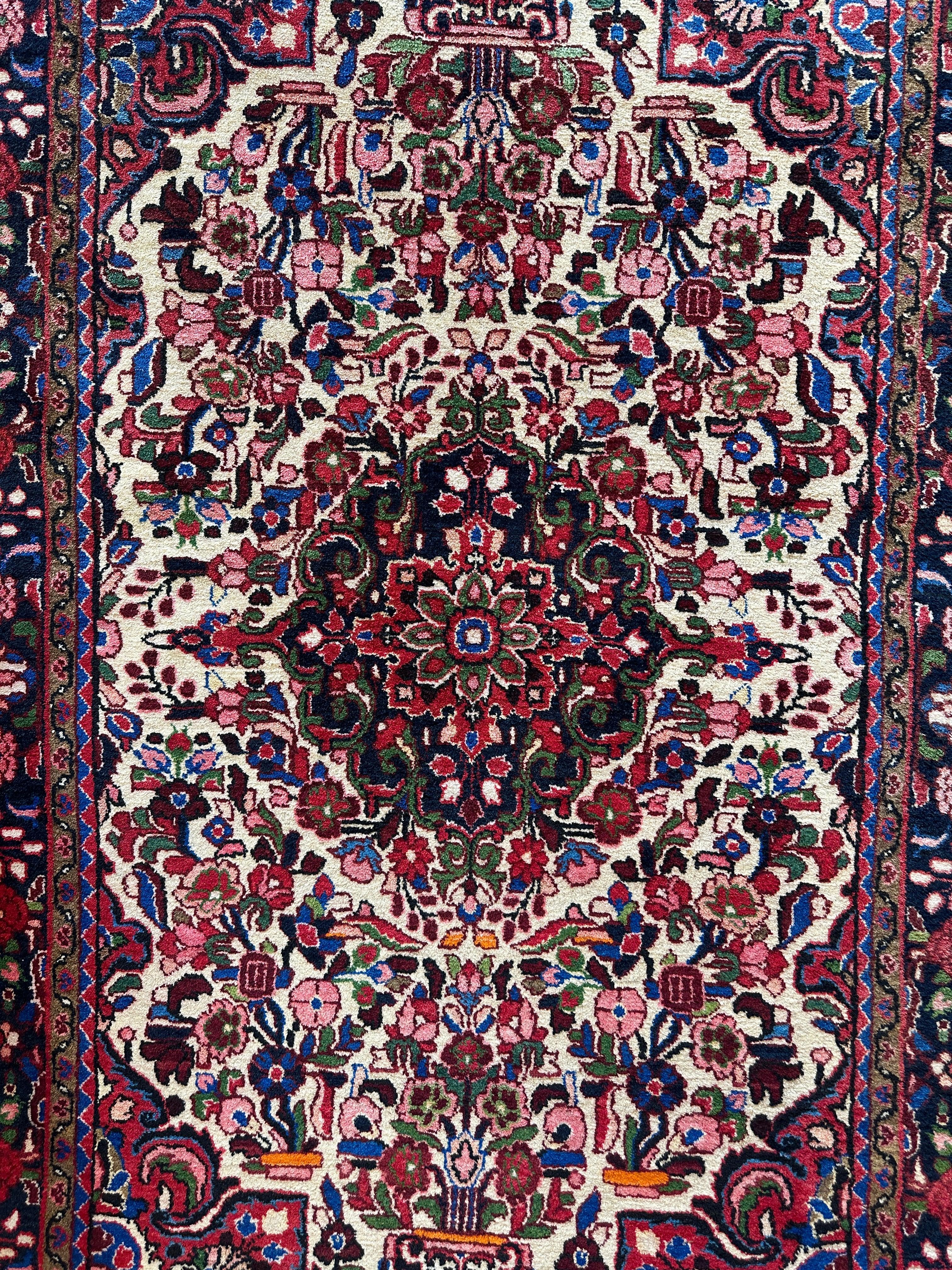 Vintage Handmade Persian Hamadan Rug 4’4” x 7’1”