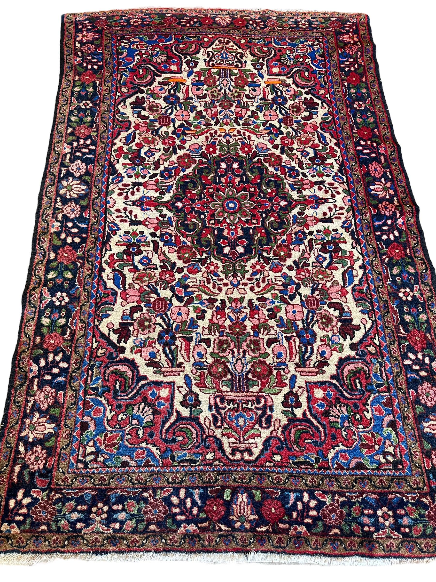 Vintage Handmade Persian Hamadan Rug 4’4” x 7’1”