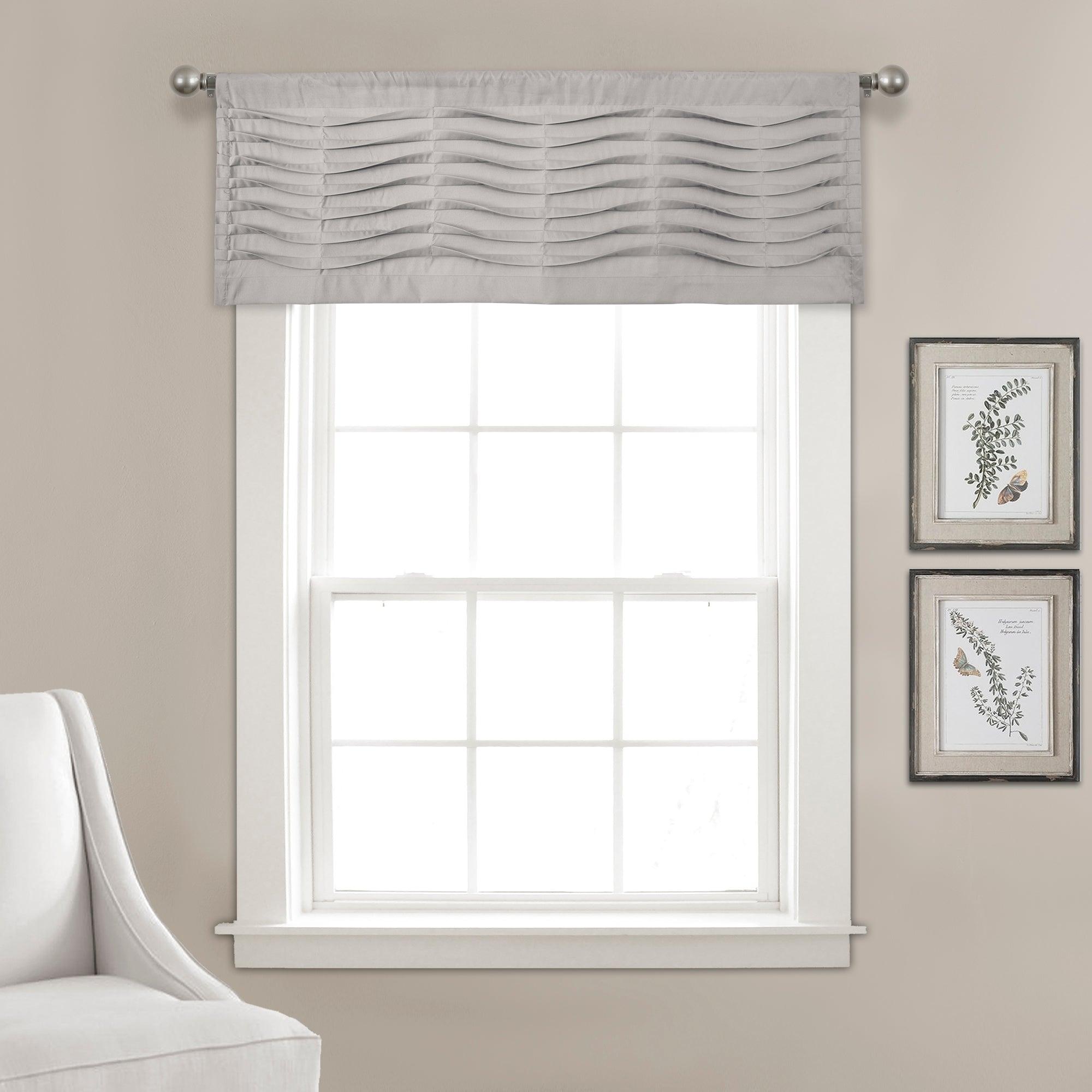 Wave Texture Valance