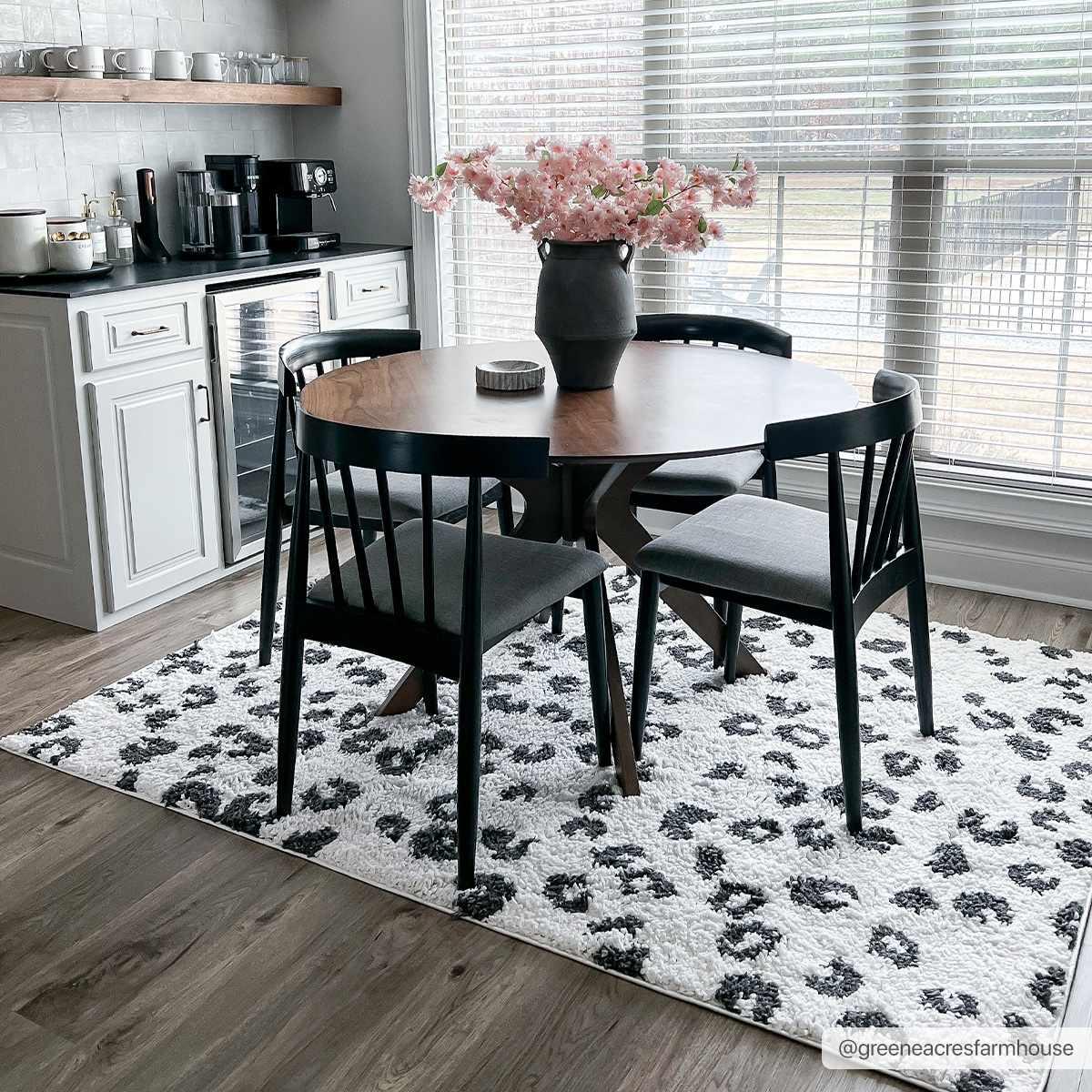 Zhen Black & White Area Rug