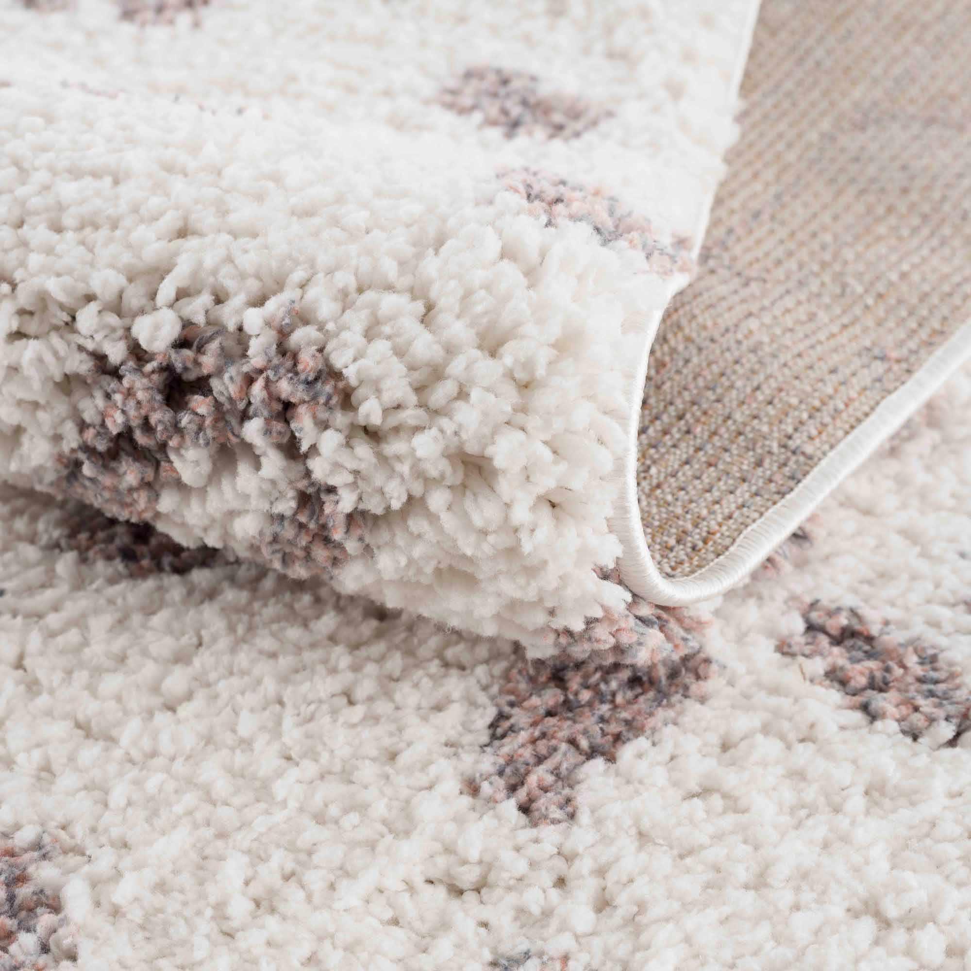 Zhen Pink & White Plush Rug