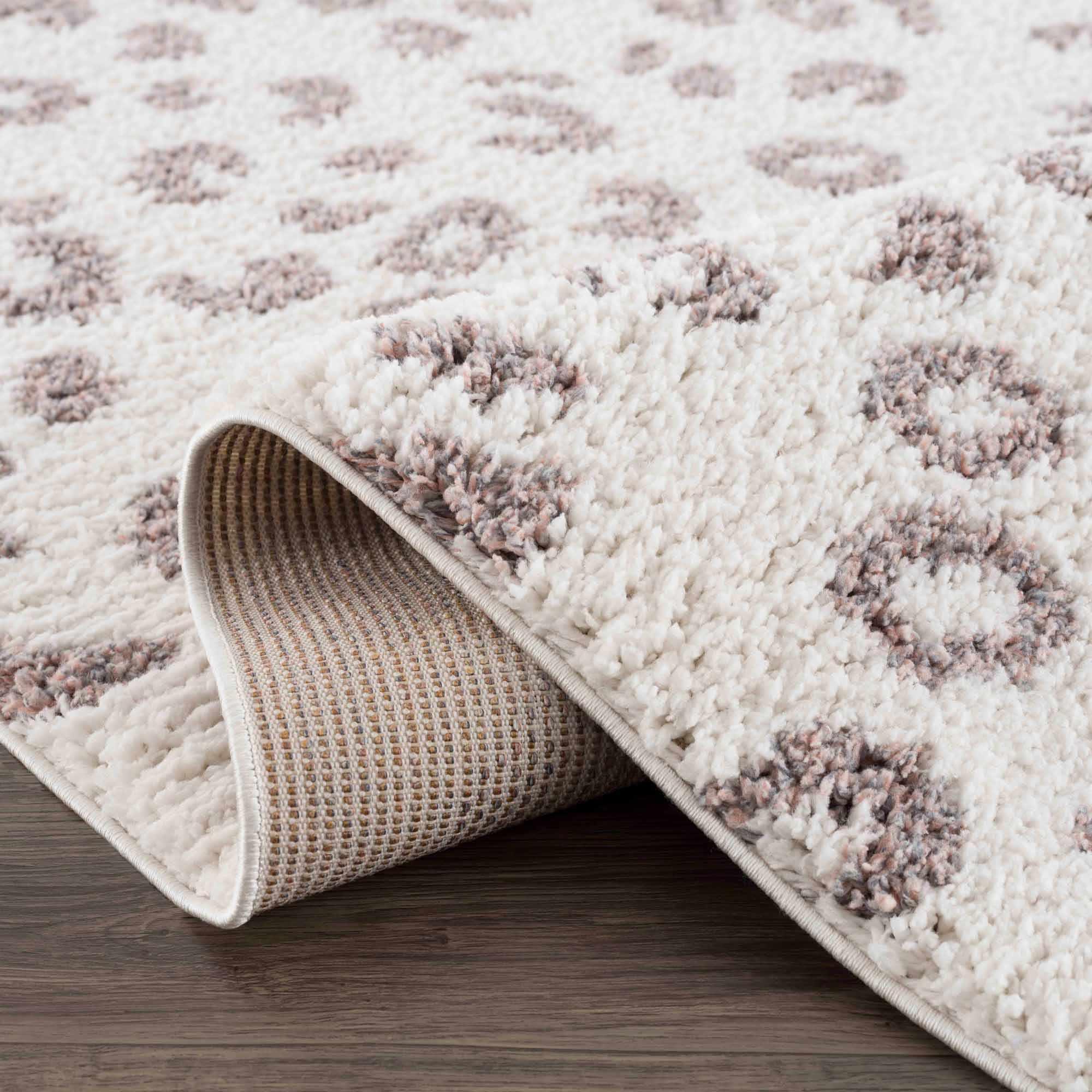 Zhen Pink & White Plush Rug