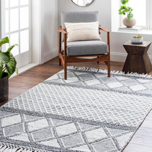 Surya Fleur FLE-2307 6' x 9' Rug